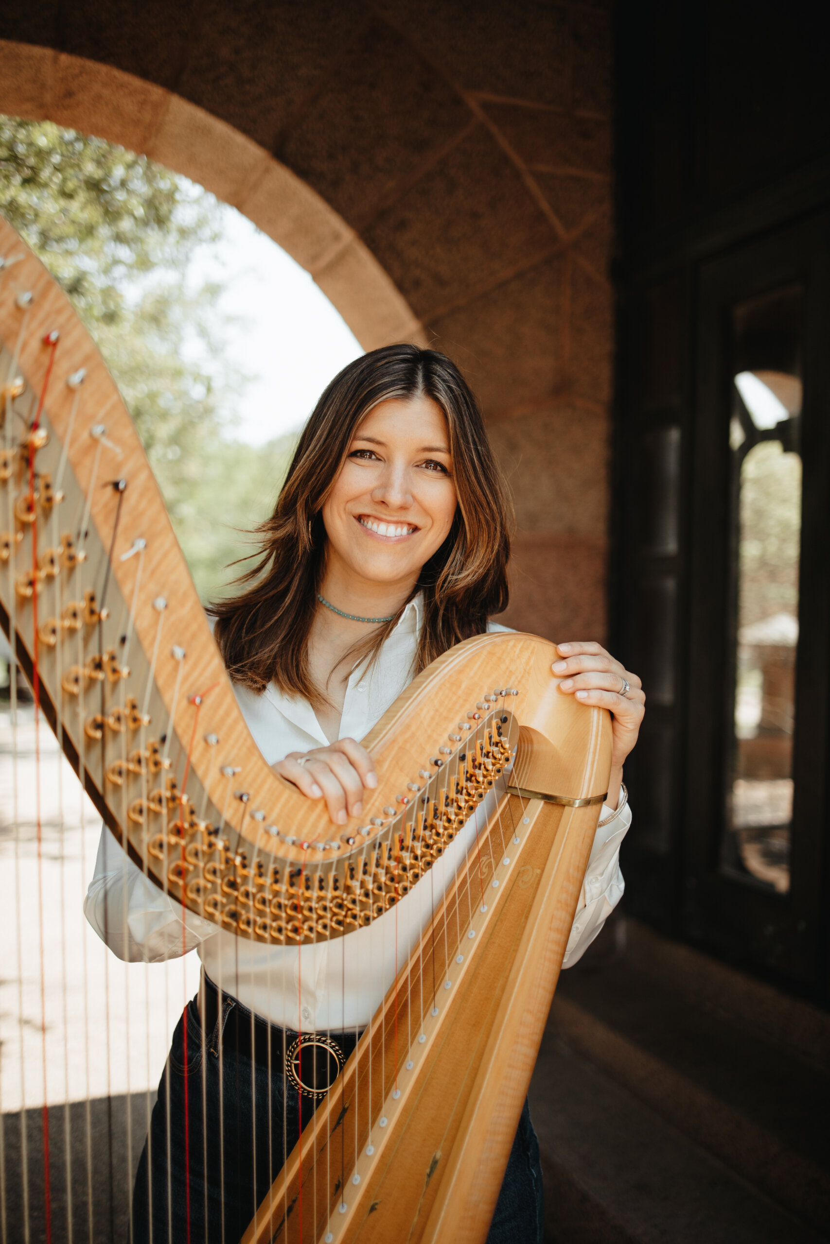 woman with a harp